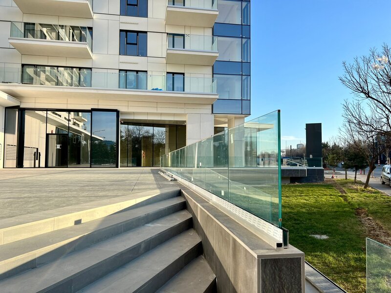 Floreasca Spatiu Com 124 mp 6 m inaltime, One Verdi Park