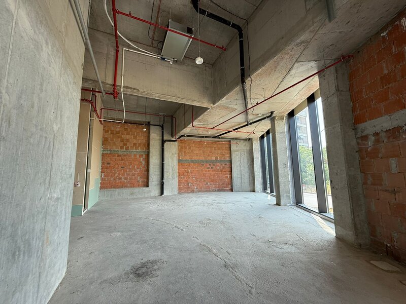 Floreasca Spatiu Com 124 mp 6 m inaltime, One Verdi Park