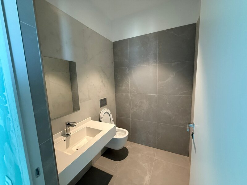 Floreasca Spatiu Com 124 mp 6 m inaltime, One Verdi Park