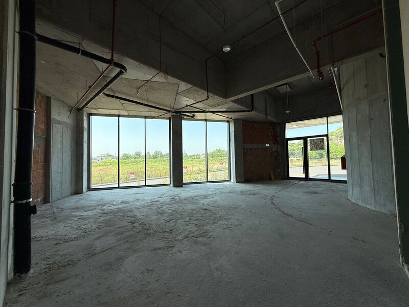 Floreasca Spatiu Com 124 mp 6 m inaltime, One Verdi Park